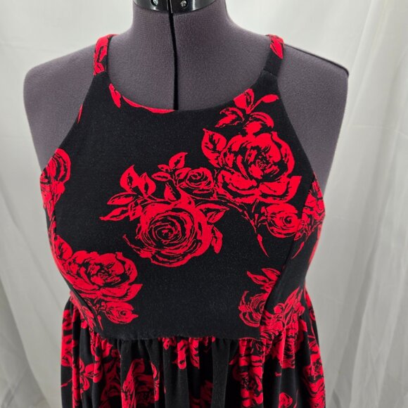 76-16 Torrid Black & Red Rose Halter Neck Knee length Skater Dress Size 14 - Picture 3 of 10